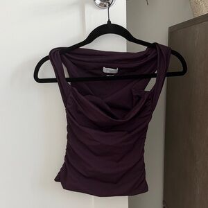 Aritzia Original Contour Flourish Top in limited edition burgundy